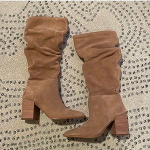 Steve Madden “Haimi” boot size 8